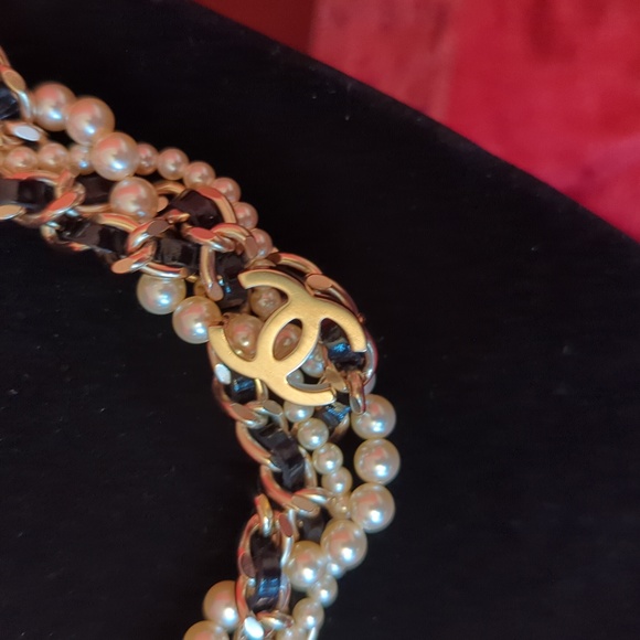 CHANEL Pearl Leather Chain Choker Necklace - Picture 3 of 6